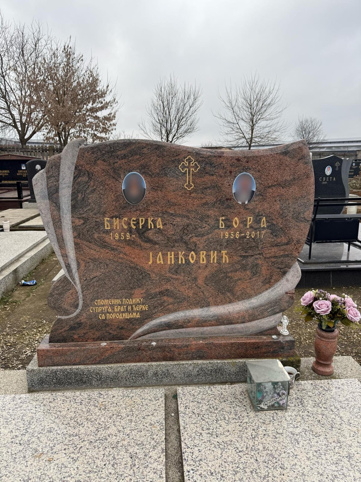 Spomenici za dvoje 4